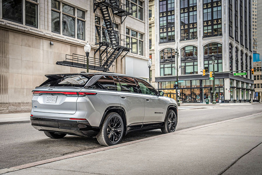 Weniger Geräusche im Innenraum und kaum Vibrationen: Die Torsionssteifigkeit der Carrosserie wurde gegenüber früheren SUVs um 35 % gesenkt.
