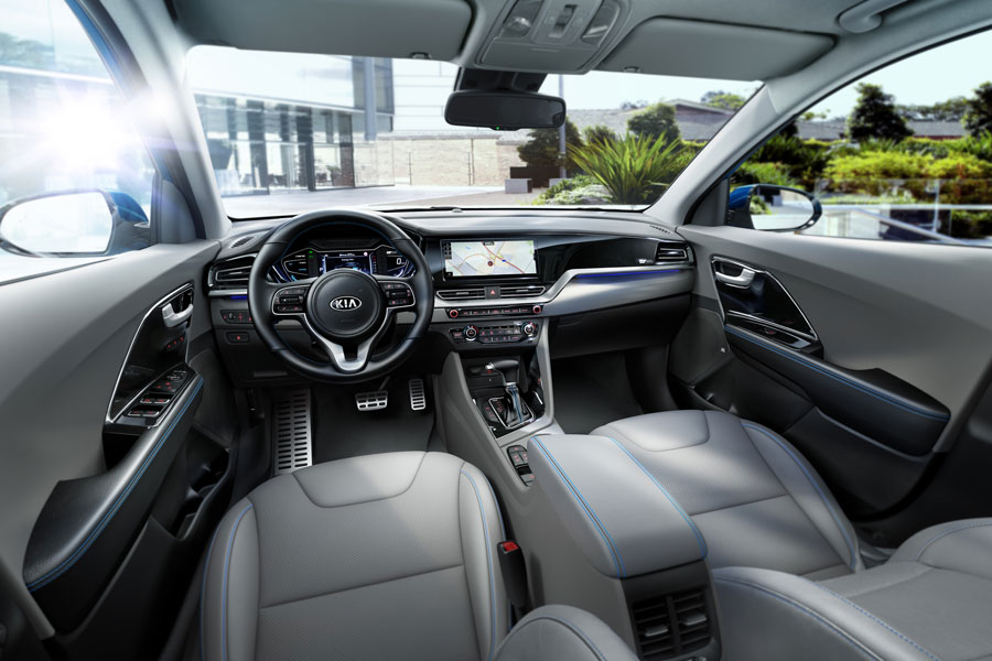 Die Serienausstattung wurde erweitert. Dazu zählt im Niro Hybrid ein Navisystem mit 10,25-Zoll-Touchscreen. 