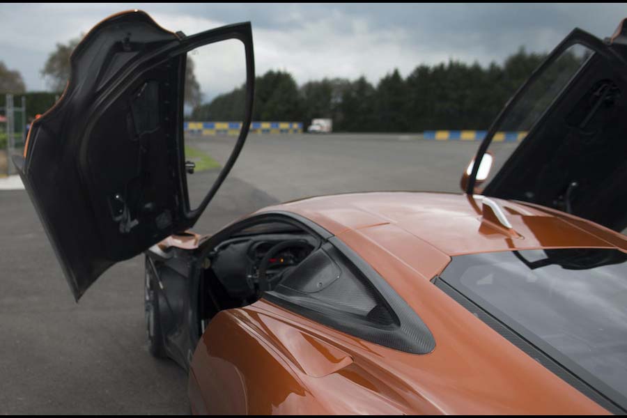 Après le tournage du film, la Jaguar a été entièrement restaurée par «Williams Advanced Engineering».