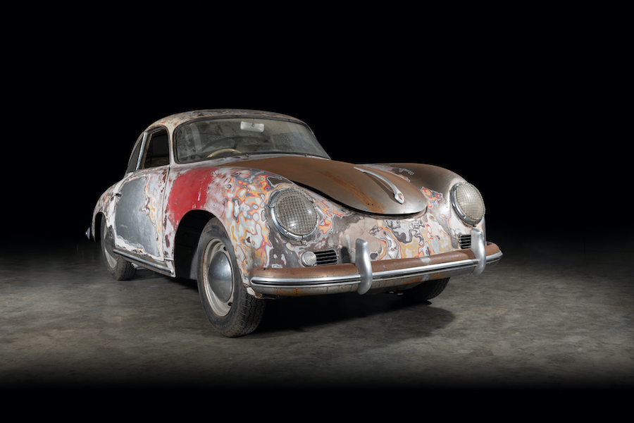 La Porsche 356A date de 1959 et n’a que 8000 miles au compteur.