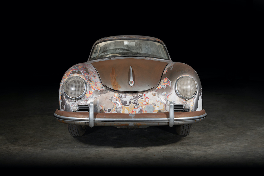 La Porsche 356A date de 1959 et n’a que 8000 miles au compteur.