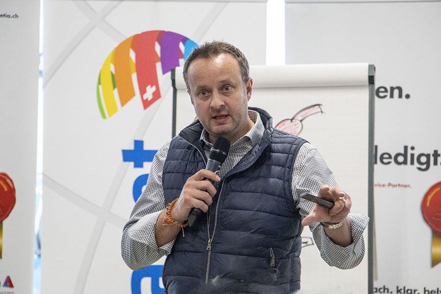 Pierre-Marie Providoli présente la durabilité du point de vue de l’Helvetia. 
