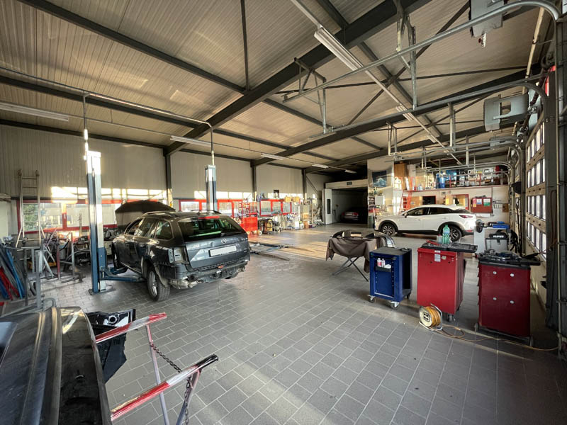 Bien organisé et structuré: l’atelier de la Carrosserie Schirosi . . .