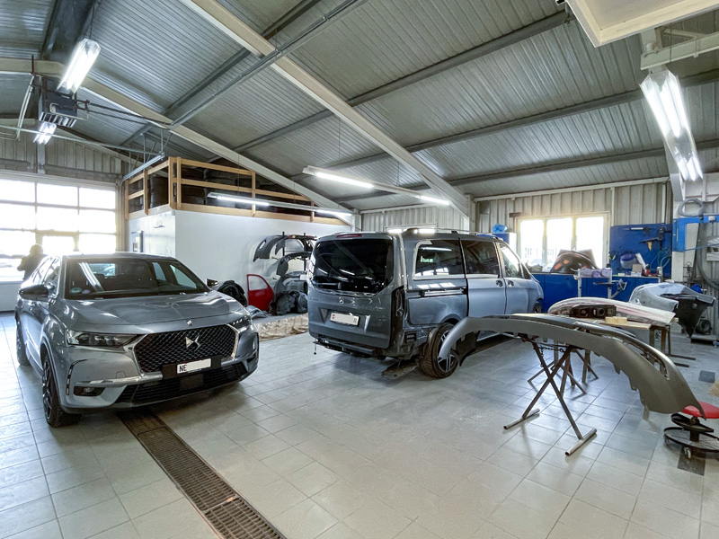 L’atelier spacieux dispose d’un éclairage exemplaire.