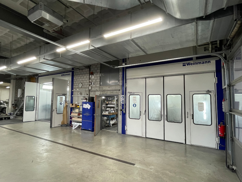 Deux, c’est mieux : celui qui a beaucoup de travail ne se contente pas d’une seule cabine.