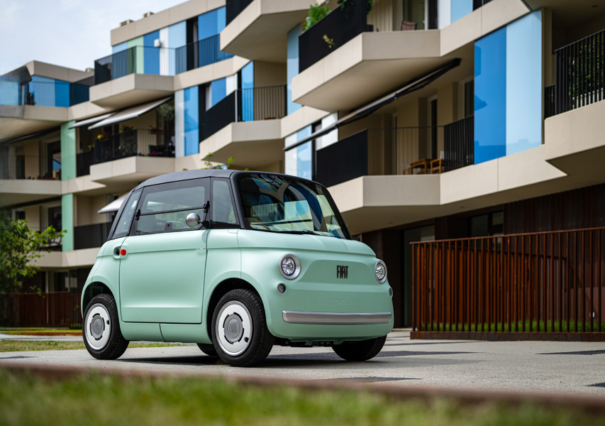 Comme si elle souriait : avec ses phares ronds, la Fiat Topolino est très sympathique.