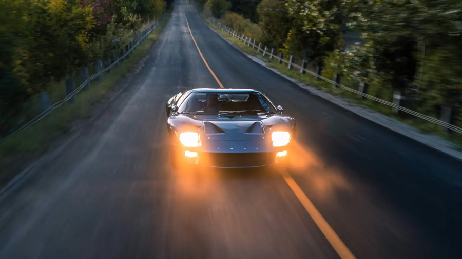 Selon les dires, il n’existe que 31 versions routières de cette voiture.  Photo : Mecum