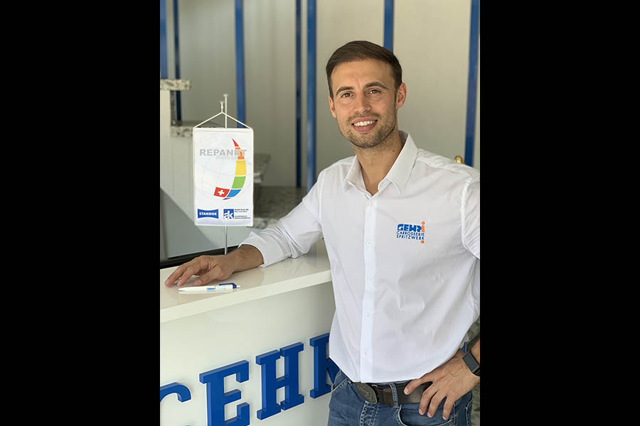 José João Gonçalves: Aujourd’hui dans son entreprise à Pfäffikon dans le canton de Zurich . . .