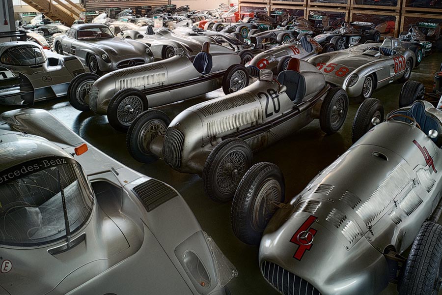 Le livre "Salles saintes" donne un aperçu de la collection de véhicules Mercedes-Benz Classic.