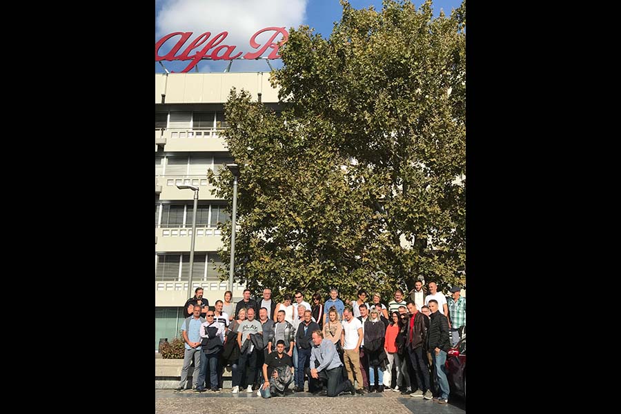 Jour 1: Le groupe visite le musée Alfa Romeo à Arese.