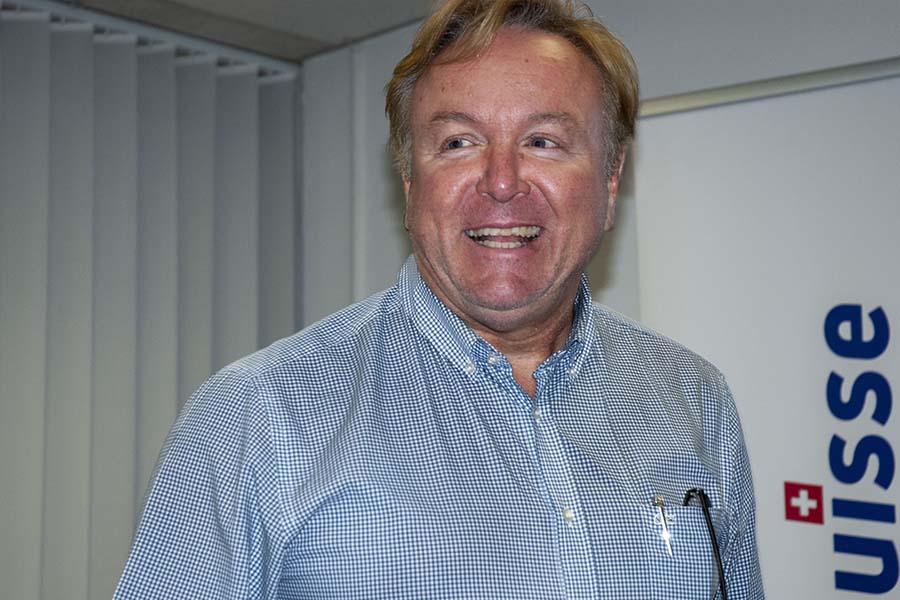 Thomax Wyss se concentre sur la réparation des camping-cars et caravanes.