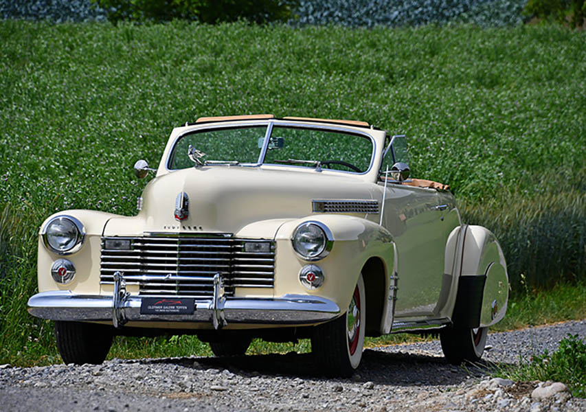 Cadillac Series 62 Convertible Coupé von 1942.