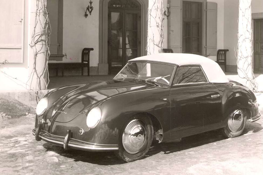 Der Nachwelt erhalten: Das 1949 in Genf ausgestellte Beutler-Cabriolet von Jolantha Maria Tschudi, der weltweit ersten Porsche-Käuferin.      Foto: Archiv Beutler/Swiss Car Register