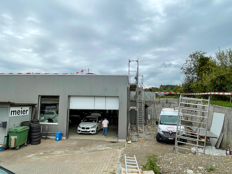 Voila, die neue Fassade ist fertig. Weitere An- und Umbauten sind in Planung. 