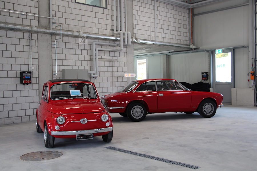 Sind ebenfalls Zeugen des vielseitigen Schaffens der Filipelli AG: Zwei Klassiker der Marken Fiat und Alfa Romeo. 