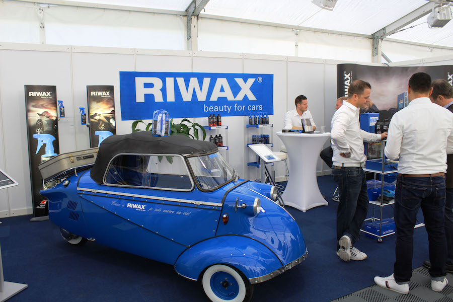 Rausgeputzt und hochglanzpoliert: Messerschmitt Kabinenroller bei Riwax.