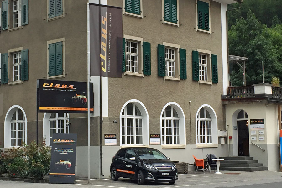Empfiehlt sich dank dem Label «Top-Ausbildungsbetrieb» als herausragende Lernbegleiterin mit hoher Ausbildungsqualität: die «Carrosserie Claus» in Chur. 