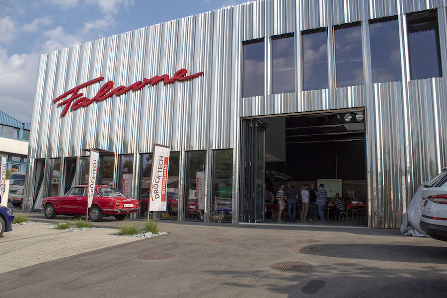 Tolle Location für die QV-Feier der Sektion Nordwestschweiz: «Falcone Carrosserie + Spritzwerke» in Biel-Benken.
