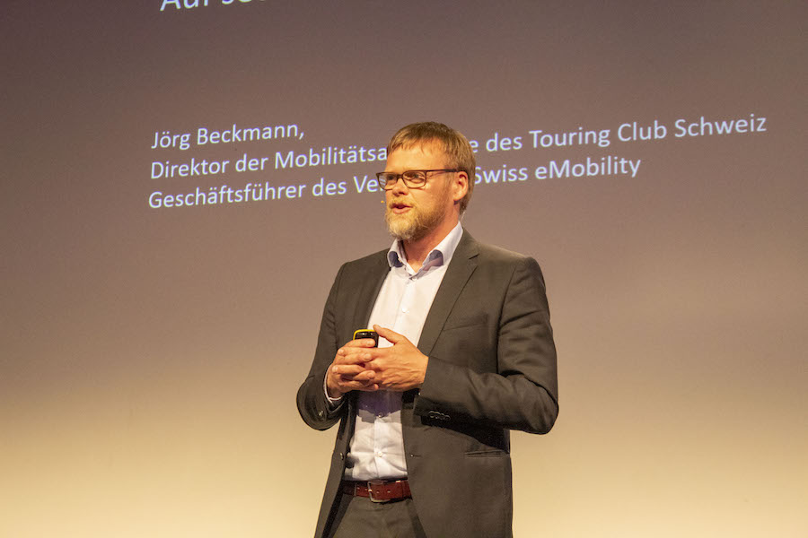 Sieht nur Vorteile im künftig automatisierten Strassenverkehr: Jörg Beckmann, Geschäftsführer «Swiss eMobility».