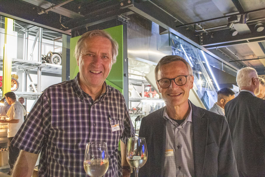 Finden vor allem Stephan Klapproth unterhaltsam und witzig: Walter Spengler und Markus Angliker aus Zürich.