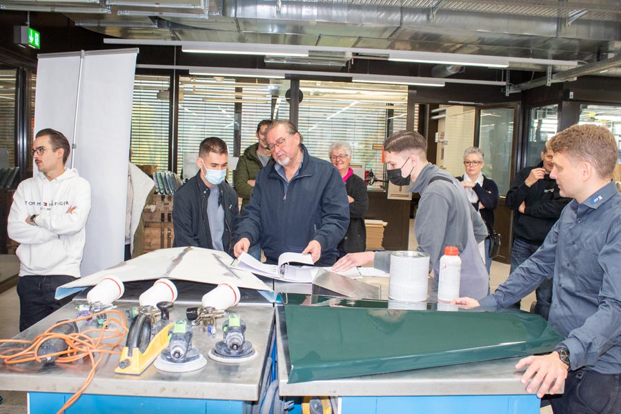 Aktives Mitmachen: Der Stand der Lackierer war stets gut besucht. 