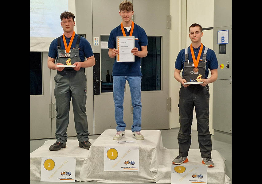 Die Medaillengewinner bei den Spenglern (v. l.): Néo Morel (Silber), Robin Taramarcaz (Gold), Viktor Unell (Bronze).