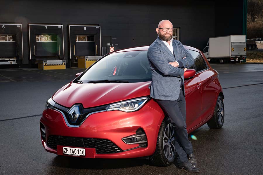 Hat die Leitung der Renault Suisse SA von Olivier Wittmann übernommen: Ex-Vertriebsdirektor Claude Gregorini (51). 