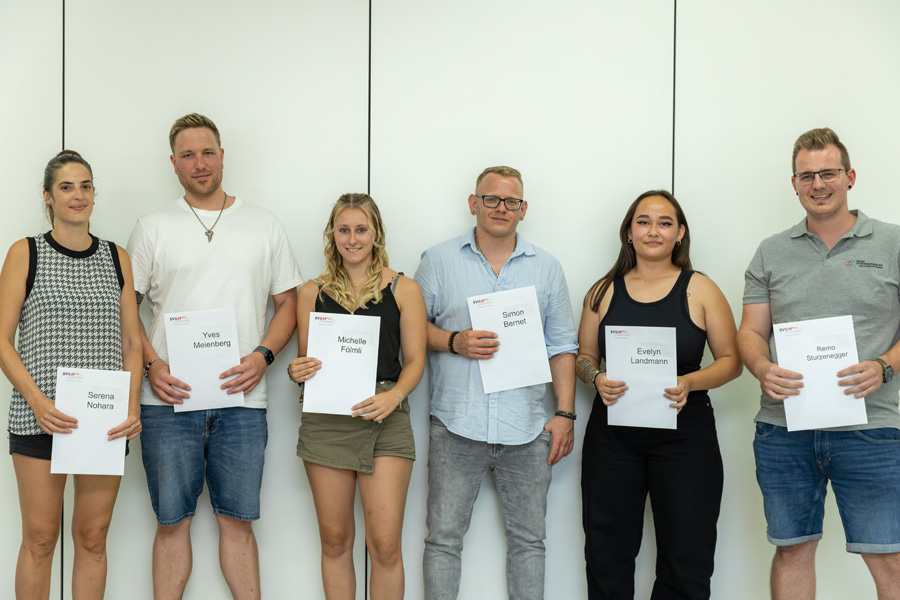 Erhielten in Zürich ebenfalls ihr Zertifikat: Die neuen Werkstattleiter von der  «Schweizerischen Vereinigung der Industrielackierer».