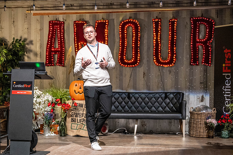 Rencontre CFS : Présentation d’un robot de peinture