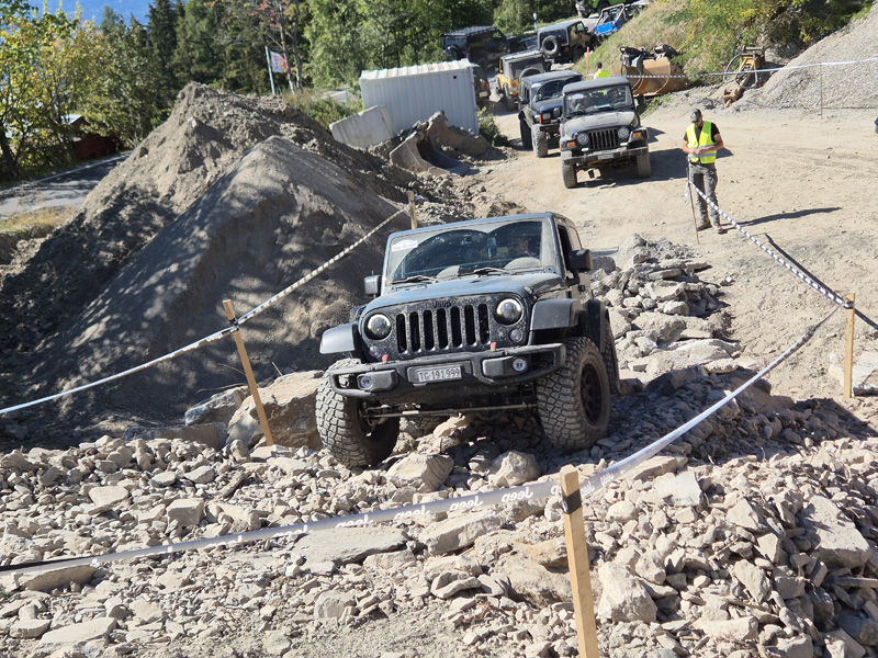 Jeep en Valais : là où la liberté rencontre les cailloux et la montagne
