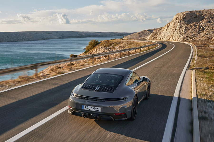 La 911 engrange, le Taycan peine: le paradoxe électrique de Porsche