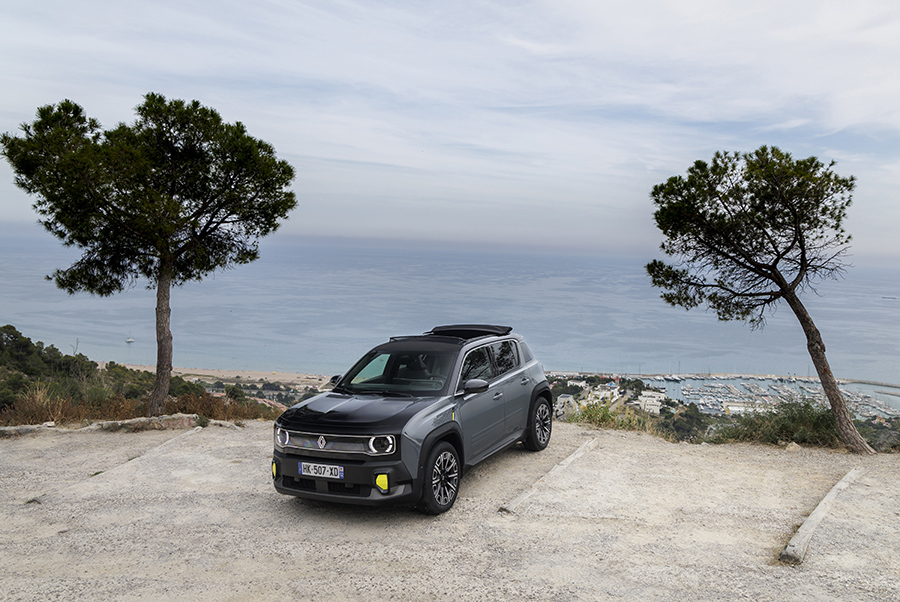Renault 4 «plein sud»: l’esprit cabriolet, sans le mélodrame