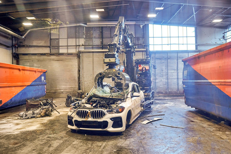 51 Prozent aus dem alten Auto? BMWs Recyclingzahl braucht Erklärung