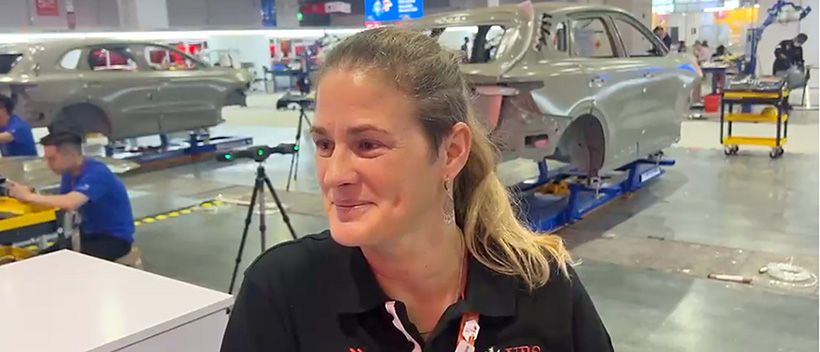 WorldSkills Shanghai: Diana Schlup zwischen Coach und Expertin