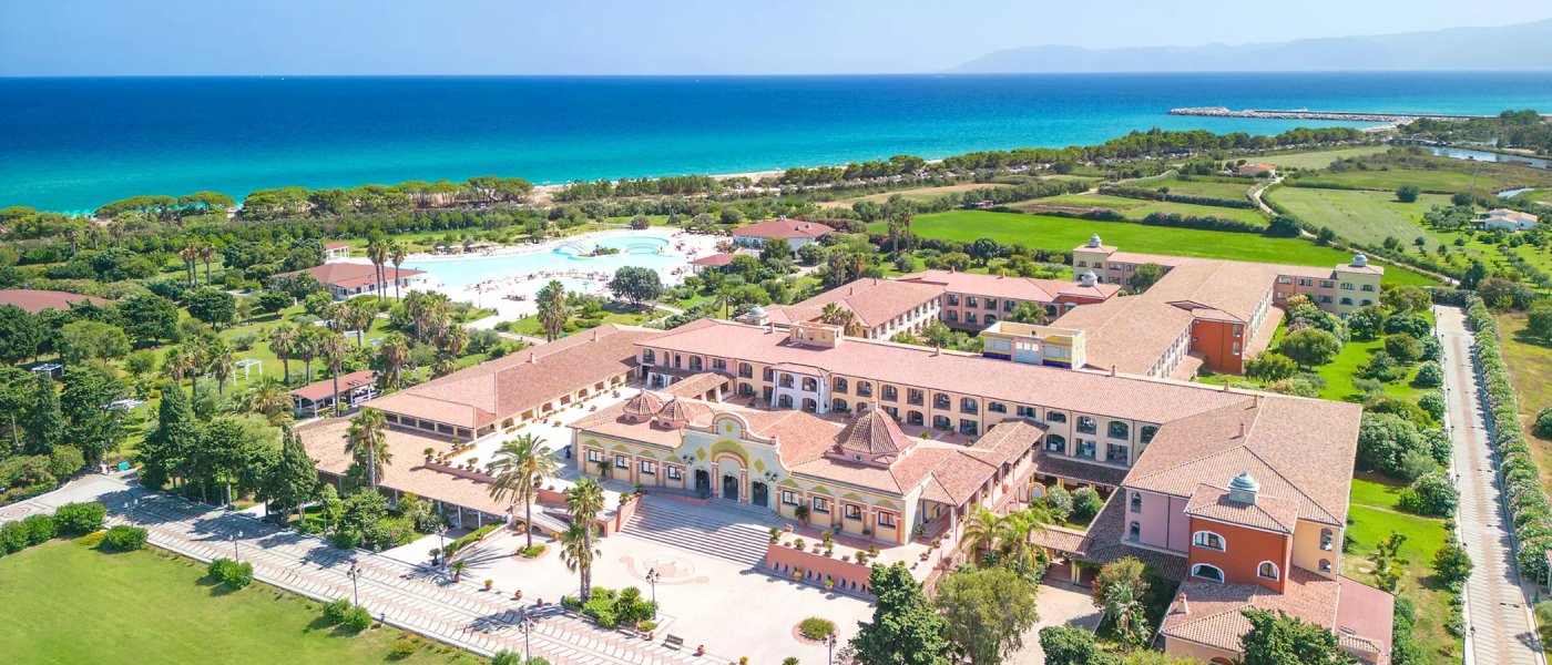 Akzo Nobel auf Sardinien: Ein Jubiläum mit Blick auf die Weltspitze