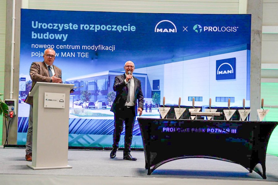 Bauauftakt für den neuen MAN-Individual-Standort in Poznań (Polen) am 22. Oktober 2026. Der Betrieb entsteht in Zusammenarbeit mit Prologis. Bild: MAN Truck & Bus.