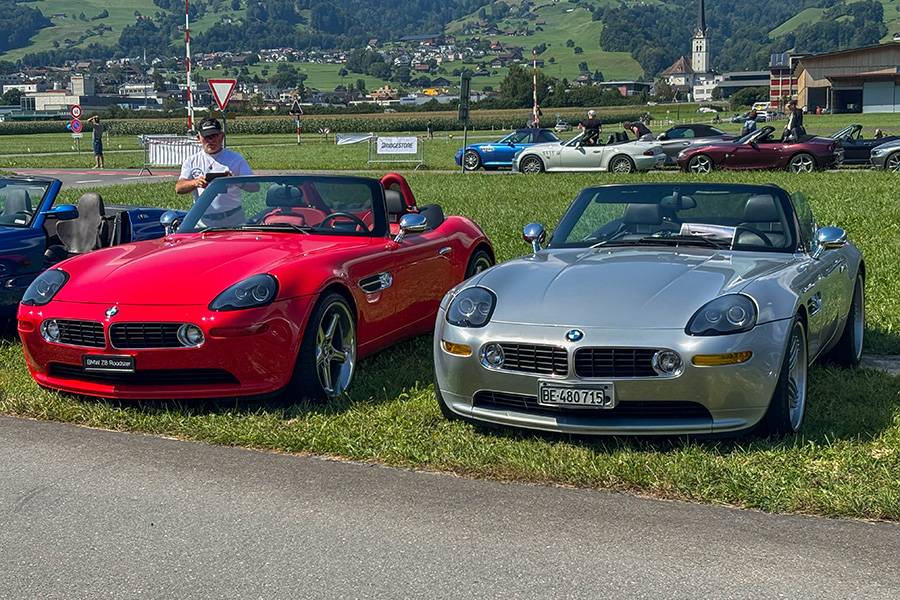 Le Z8, avec son V8 de 5,0 litres, est considéré par beaucoup comme le plus désirable des « Z ». Assemblé à la main entre 2000 et 2003 à 5703 unités.