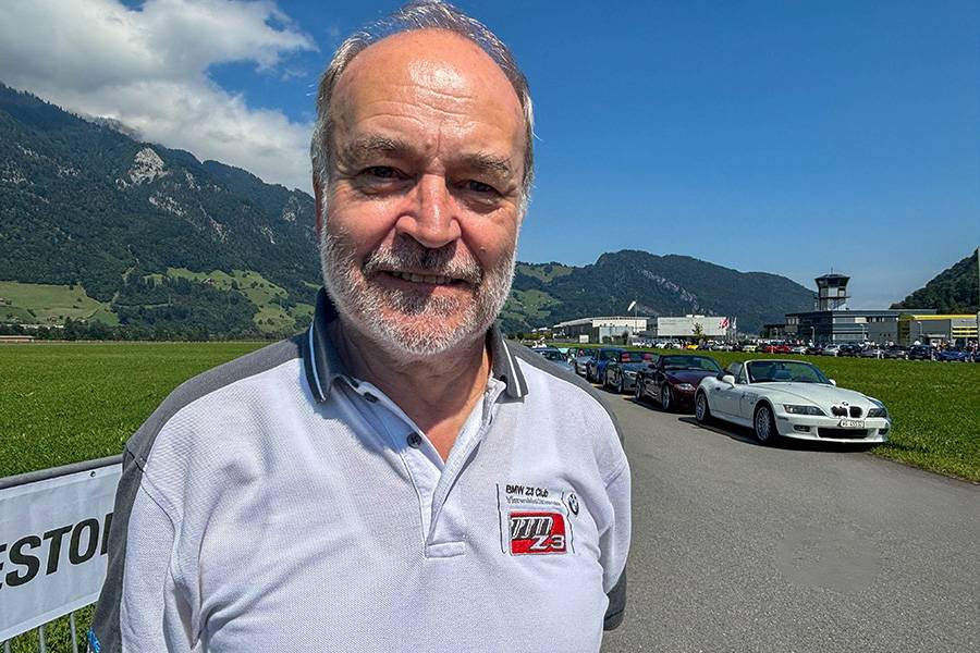 Toujours maître de la situation, même dans l’effervescence : René Michel, président du comité d’organisation et du « BMW Z3 Club Vierwaldstättersee ».