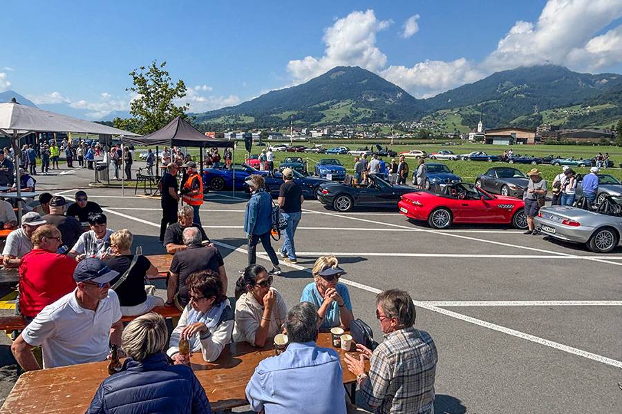 La restauration offrait une vue imprenable sur les véritables stars du jour...