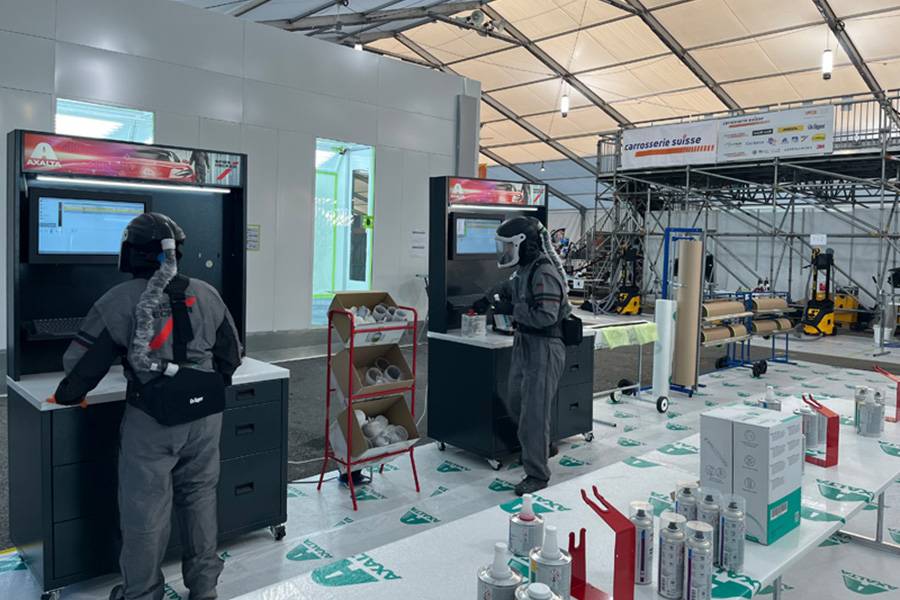 Axalta – André Koch soutient les SwissSkills 2025 avec la marque premium Spies Hecker, partenaire officiel en peinture.