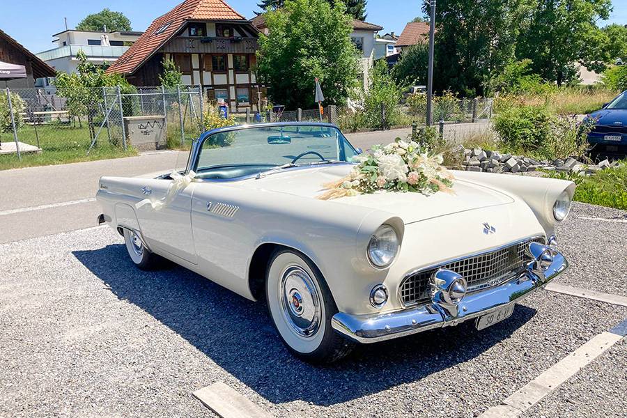 . . . et a servi, fraîchement ripolinée, pour le mariage de leur fils Marc et sa fiancée Lea. 