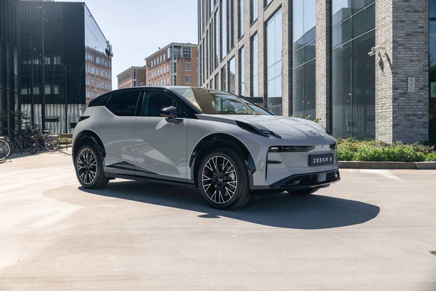Kompakt, kantig, konsequent elektrisch. Der Zeekr X bringt die neue Ernsthaftigkeit des Stroms in die Stadt – agil, vernetzt und erstaunlich unaufgeregt.