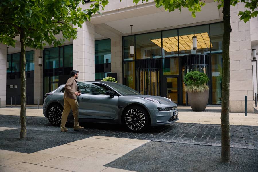 Le shooting brake sur mesure : le Zeekr 001 associe près de cinq mètres de longueur à 620 kilomètres d’autonomie. Le design européen rencontre la précision chinoise – silencieux, fluide, souverain.