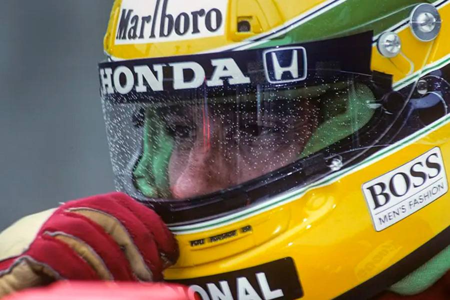 Nässe, Lärm, völlige Erschöpfung: Der Blick eines Mannes, der gewann, weil Aufgeben für ihn nie existierte.