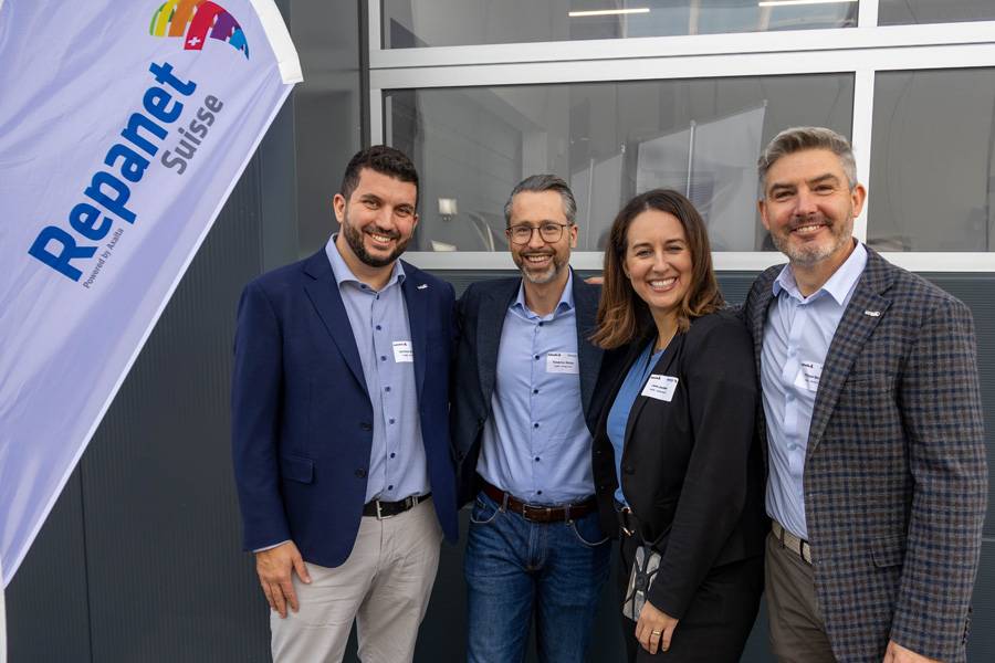 Jahresworkshops als trockene Sitzungen mit Flipchart und Filterkaffee sind nichts für diese Vier (v. l.): die Repanet-Suisse-Profis Dominic Schenker, Sebastian Wyder, Laura Jacober und Philippe Maeder