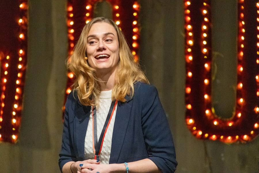 Les entreprises de carrosserie sont tenues d’atteindre la neutralité carbone d’ici 2050. Rahel Liechti (Act Cleantech) présente la feuille de route de la branche. 