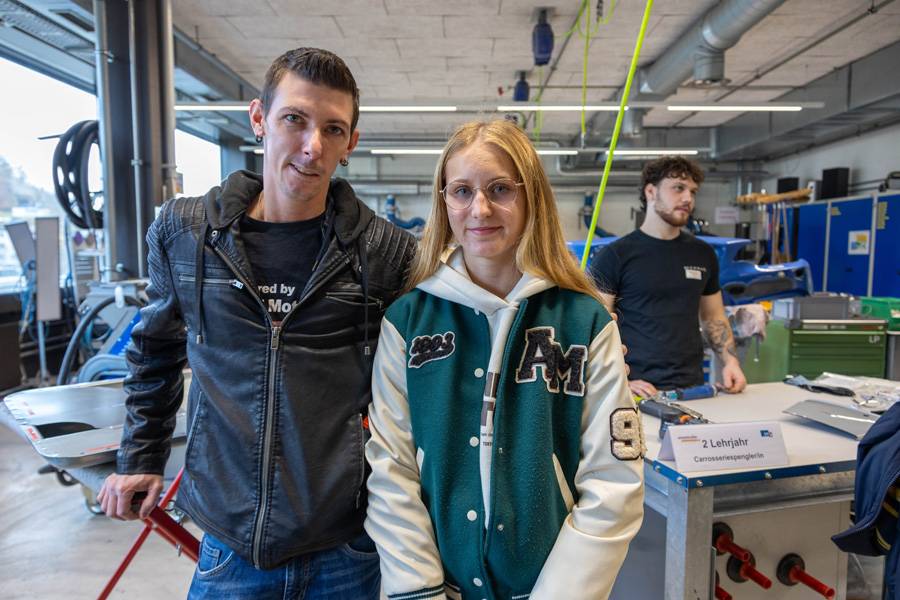 Elles attendaient une journée riche et instructive – et n’ont pas été déçues : Lena Baumann (Carrosserie Batliner, Tübach) et son père Pascal Steiger.