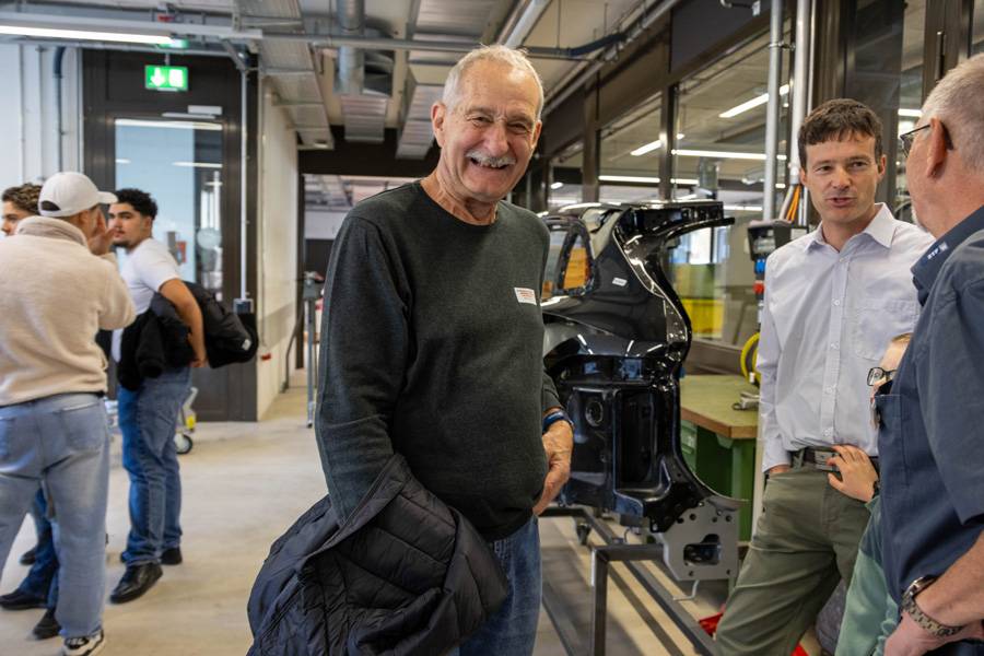 Fuhr vom bündnerischen Laax nach Winterthur, um den Puls der Branche zu fühlen: Gaudenz «Gaudi» Coray, Carrossier aus Berufung und bis 2022 sechs Jahre lang Präsident vom «Ausbildungsverbund Nordostschweiz» (NOS). 