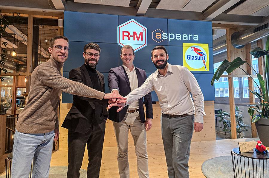 Freuen sich über die Kooperation (v. l.): Kevin Zemmer und Alexander Grimm (Aspaara), Alexander Bru und Kaan Menekse (BASF Coatings Services Schweiz).