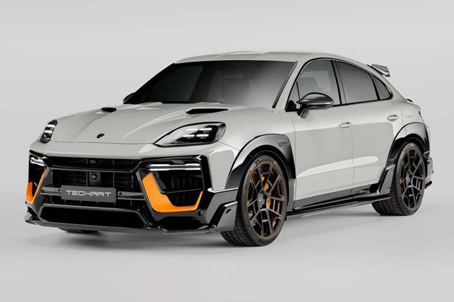 Weiss mit Akzent: So sitzt der Magnum zwischen Show und System – breite Front, klare Aero-Flächen, und ein Look, der die Technik nicht verstecken will.